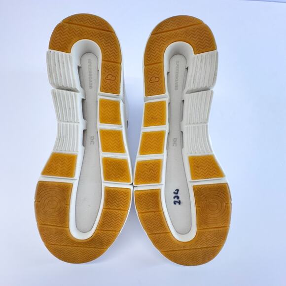 On The Roger Clubhouse White Leather Sand Suede Sneakers 48-99144 Men Size M8 - Picture 7 of 11